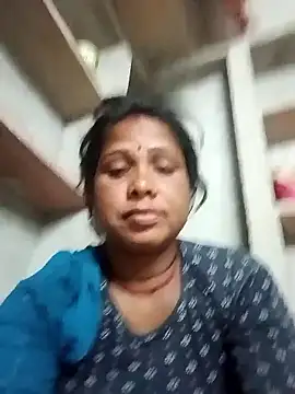 Shreya pandit online show from 03-06-26, 01:11