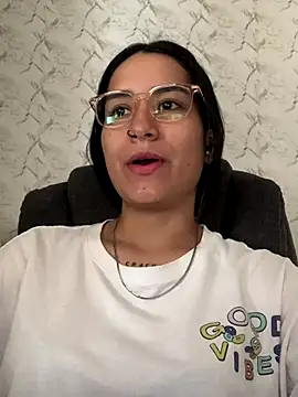 Val12777 online show from 12-16-25, 02:10