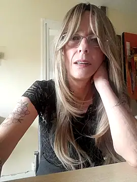 Sacha Scorp online show from 12-15-25, 01:39