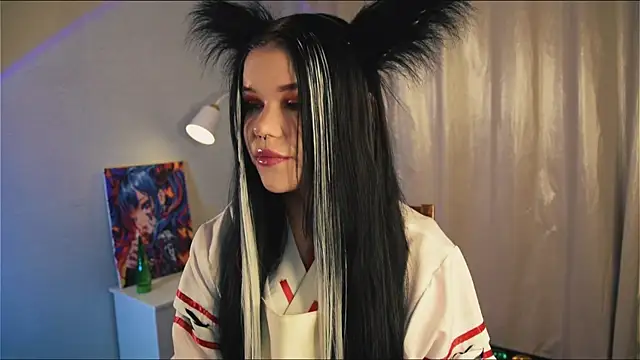 Snapshot of PinkSharky chatting on 12-19-25, 04:20 PinkSharky online show from 12-19-25, 04:20