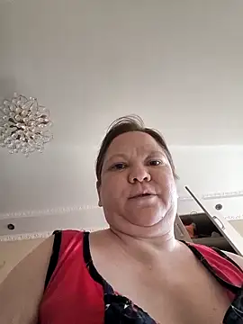 Snapshot of -Queen- chatting on 02-26-26, 06:24 -Queen- online show from 02-26-26, 06:24