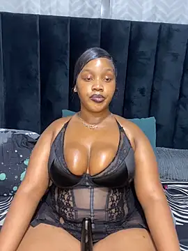 THICKBARBIE32 online show from 06-14-26, 05:58