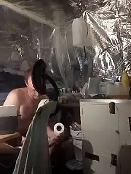 Quebec46 online show from 04-12-26, 05:44