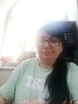 Snapshot of MariSwan222 chatting on 06-06-26, 09:25 MariSwan222 online show from 06-06-26, 09:25