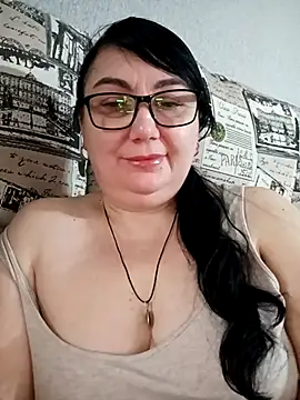 Snapshot of MariSwan222 chatting on 02-13-26, 11:43 MariSwan222 online show from 02-13-26, 11:43