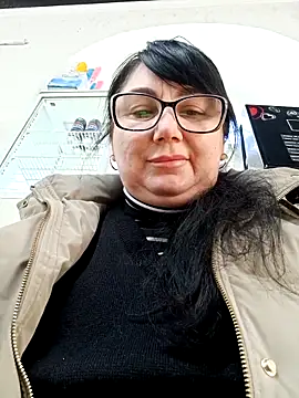 Snapshot of MariSwan222 chatting on 03-01-26, 07:41 MariSwan222 online show from 03-01-26, 07:41