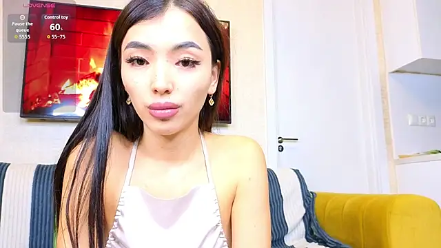 Lianye   online show from 12-22-25, 02:11