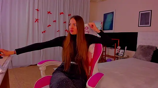 Snapshot of AdrianaCult chatting on 01-17-26, 06:39 AdrianaCult online show from 01-17-26, 06:39