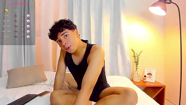 Snapshot of cherry_blossom77 chatting on 01-11-26, 01:29 cherry blossom77 online show from 01-11-26, 01:29