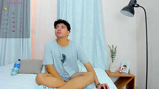 Snapshot of cherry_blossom77 chatting on 01-08-26, 01:17 cherry blossom77 online show from 01-08-26, 01:17