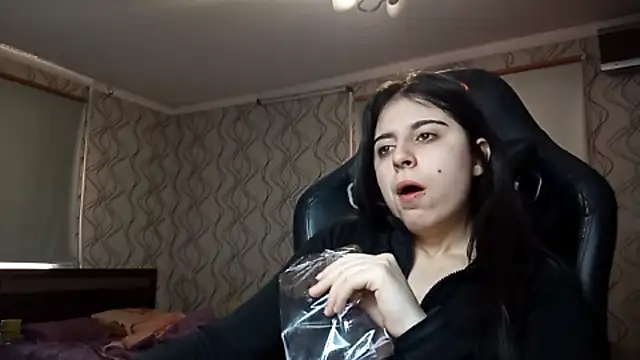 WaltraudPattie online show from 02-11-26, 12:32