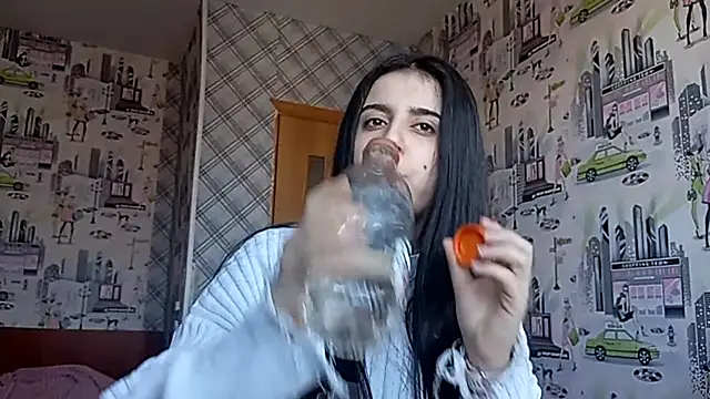 WaltraudPattie online show from 01-12-26, 01:23