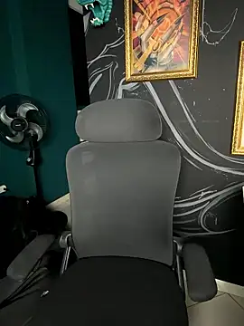 sophie rizoo online show from 01-17-26, 03:54