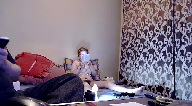 yunis32 online show from 03-11-25, 08:31