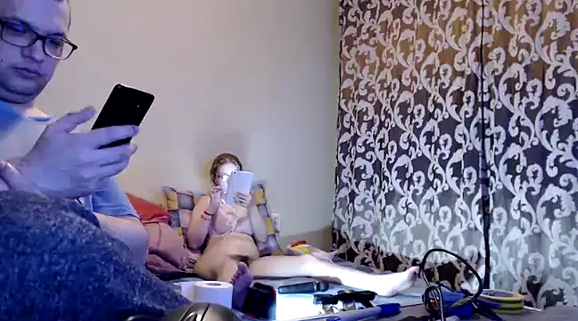 yunis32 online show from 03-03-25, 06:46