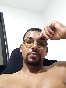 Reis001122 online show from 04-28-26, 03:00