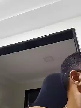 Reis001122 online show from 05-16-26, 04:11