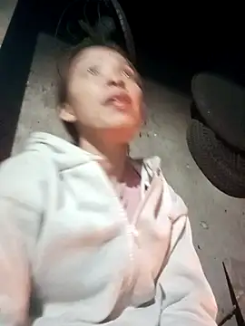 Snapshot of Andrea-688 chatting on 02-05-26, 11:06 Andrea-688 online show from 02-05-26, 11:06