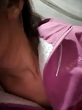 Snapshot of Andrea-688 chatting on 02-22-26, 01:13 Andrea-688 online show from 02-22-26, 01:13