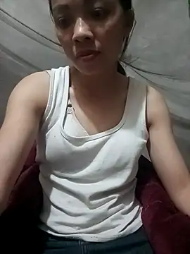 Snapshot of Andrea-688 chatting on 02-27-26, 06:57 Andrea-688 online show from 02-27-26, 06:57