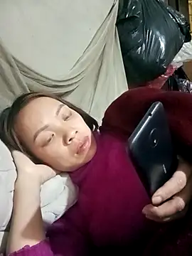 Snapshot of Andrea-688 chatting on 02-10-26, 01:10 Andrea-688 online show from 02-10-26, 01:10