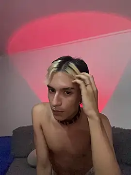 Snapshot of Dracco_Velour_ chatting on 02-18-26, 05:05 Dracco Velour online show from 02-18-26, 05:05