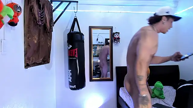 Bull  fit online show from 06-16-26, 04:12