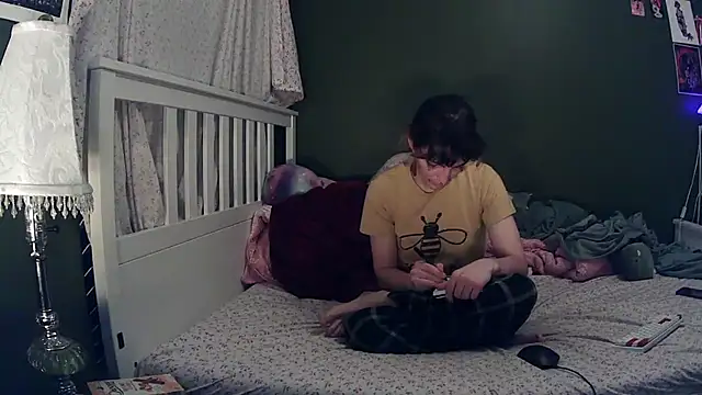 hanna banana5 online show from 12-18-25, 06:51