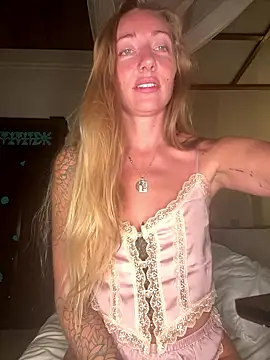 OpheliaRoxx online show from 01-16-26, 10:58