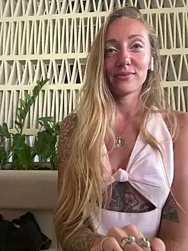 OpheliaRoxx online show from 02-02-26, 04:00