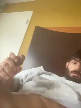 Mebangdrums1 online show from 12-19-25, 03:36