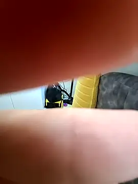 Emilyhomegirl1 online show from 12-21-25, 05:42