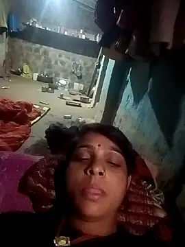 Snapshot of Rinki_malhotra chatting on 03-01-26, 06:41 Rinki malhotra online show from 03-01-26, 06:41