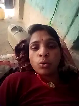 Snapshot of Rinki_malhotra chatting on 02-22-26, 10:06 Rinki malhotra online show from 02-22-26, 10:06