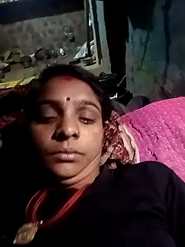 Snapshot of Rinki_malhotra chatting on 02-21-26, 03:58 Rinki malhotra online show from 02-21-26, 03:58