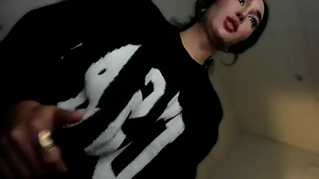 mxshemale ladyboy online show from 10-03-25, 08:32