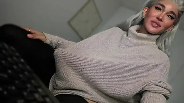 mxshemale ladyboy online show from 03-01-26, 03:56