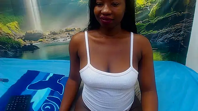 PetiteDiamondxxX online show from 05-14-26, 04:48