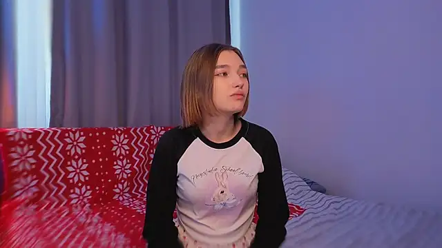 Leyla crsh online show from 02-18-26, 06:11