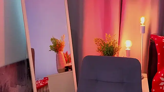 Leyla crsh online show from 02-23-26, 05:30