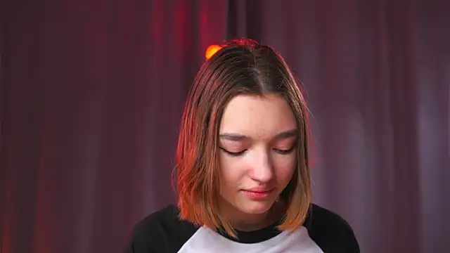 Leyla crsh online show from 03-11-26, 04:06