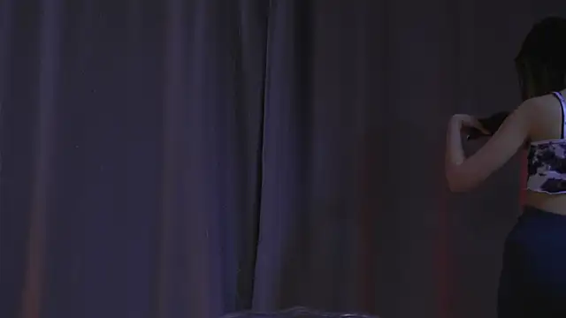 Leyla crsh online show from 03-10-26, 05:44