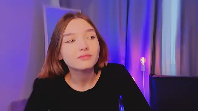 Leyla crsh online show from 02-13-26, 11:43