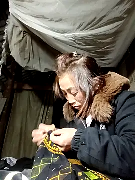 Snapshot of seacyre chatting on 02-04-26, 12:55 seacyre online show from 02-04-26, 12:55