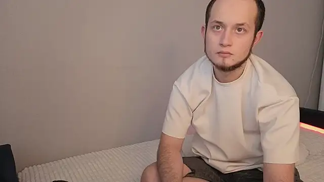 Pearl couple online show from 03-10-26, 09:13