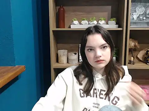 Snapshot of vwiann_juls chatting on 12-19-25, 07:55 vwiann juls online show from 12-19-25, 07:55