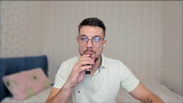 Tony Wolf online show from 12-21-25, 08:53