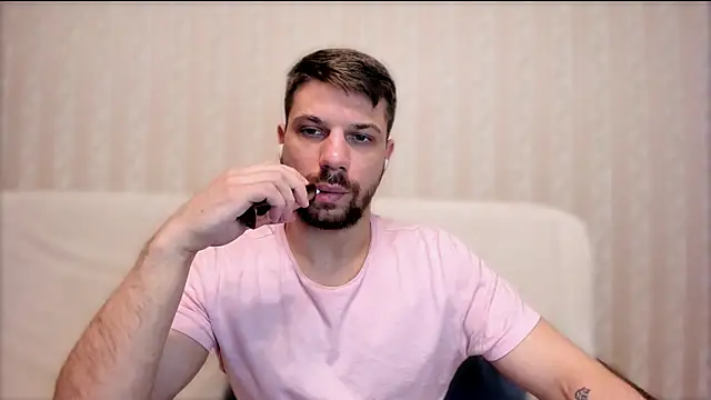 Tony Wolf online show from 04-22-26, 01:01