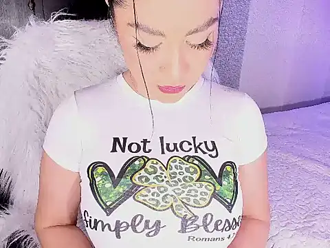 AntonellaFerrerr 1 online show from 03-18-26, 12:58