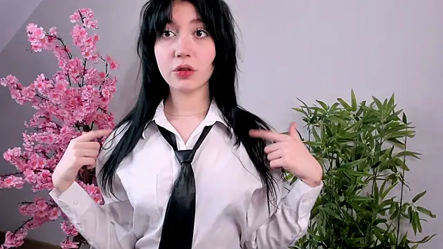 Mila Whelson online show from 12-19-25, 07:33